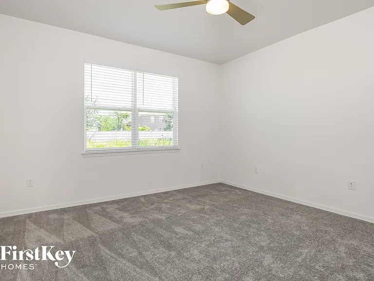1156 Spokane Point — Photo 8