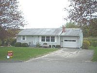 2nd image of 11 Glendale Dr