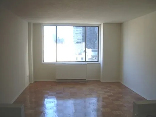 Rented by City Connections Realty | media 17