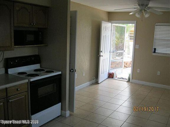3rd image of 355 Polk Ave APT 8