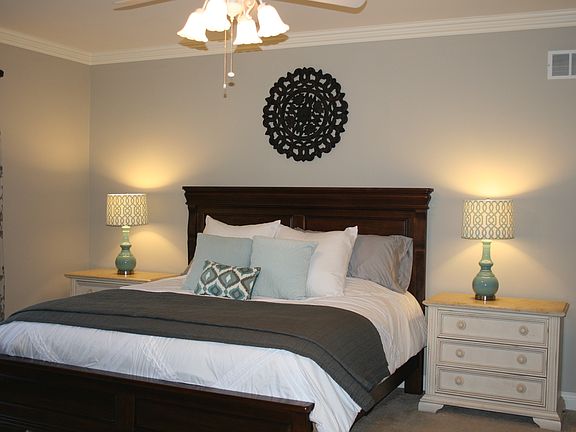 5th image of 270 Bellafonte Ct