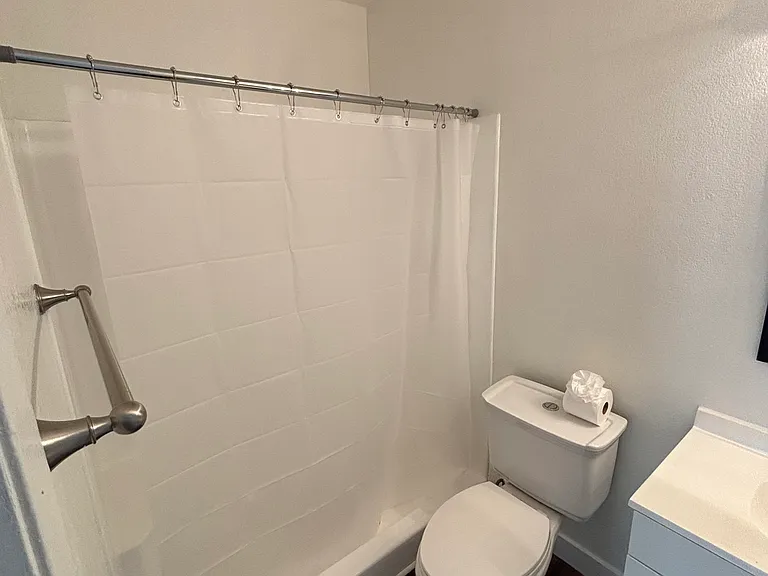 5918 Sky Meadow St — Photo 17