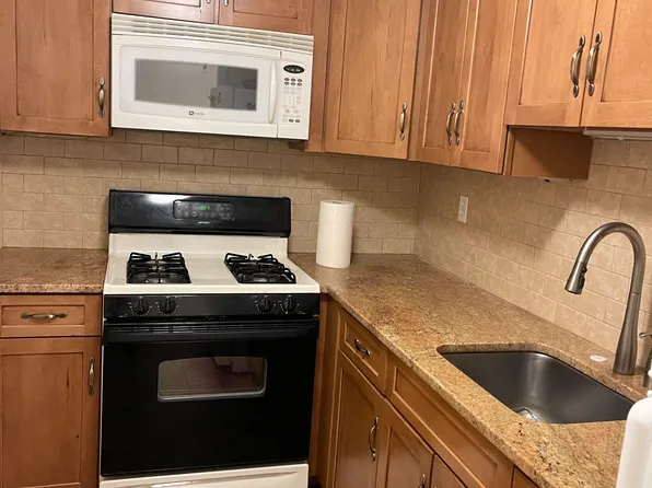 235 Henry Avenue #11L, Stratford, CT 06614