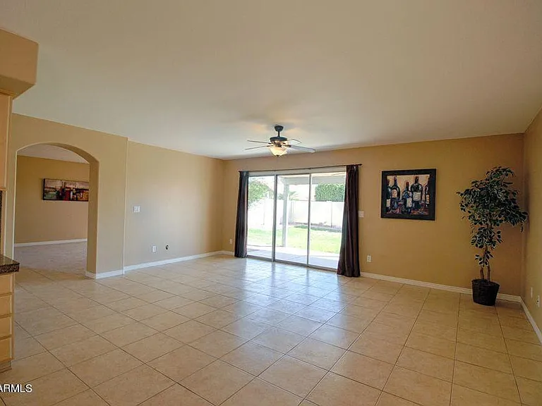 15453 S 44th Pl — Photo 5