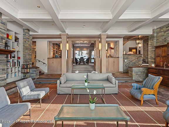 5th image of 645 Willoughby Way