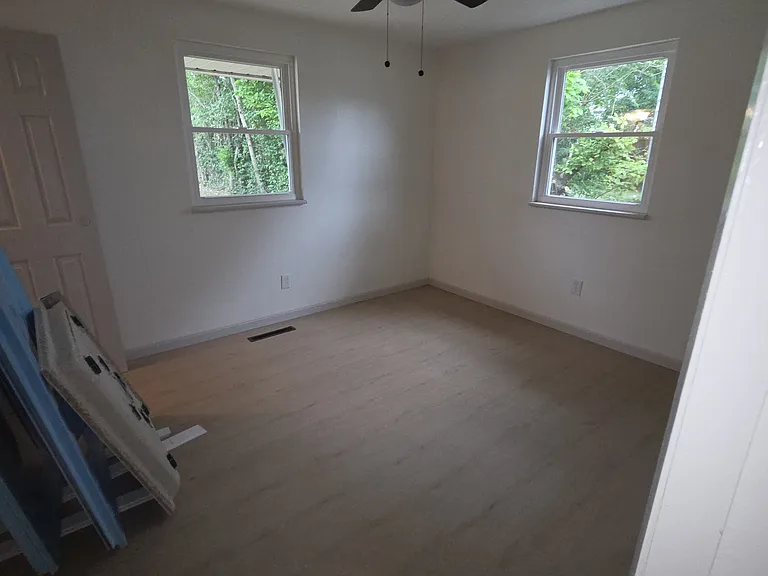 1584 Valdosta Dr — Photo 8