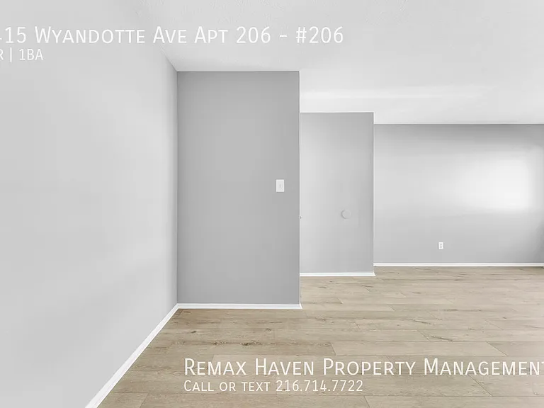 1415 Wyandotte Ave #206 — Photo 6