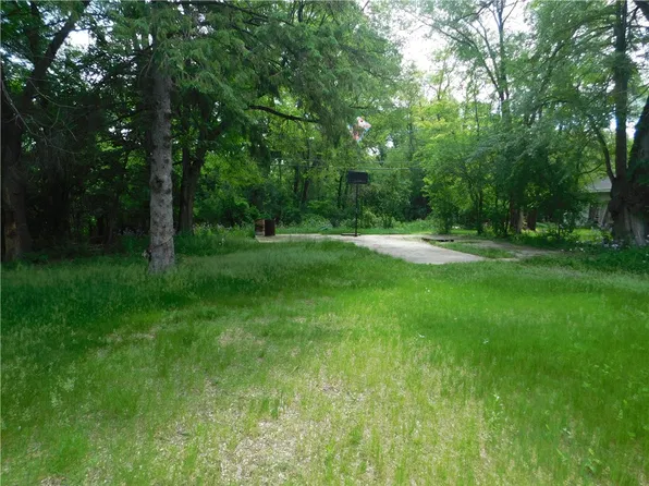1818 S Broadway Street, Menomonie, WI 54751