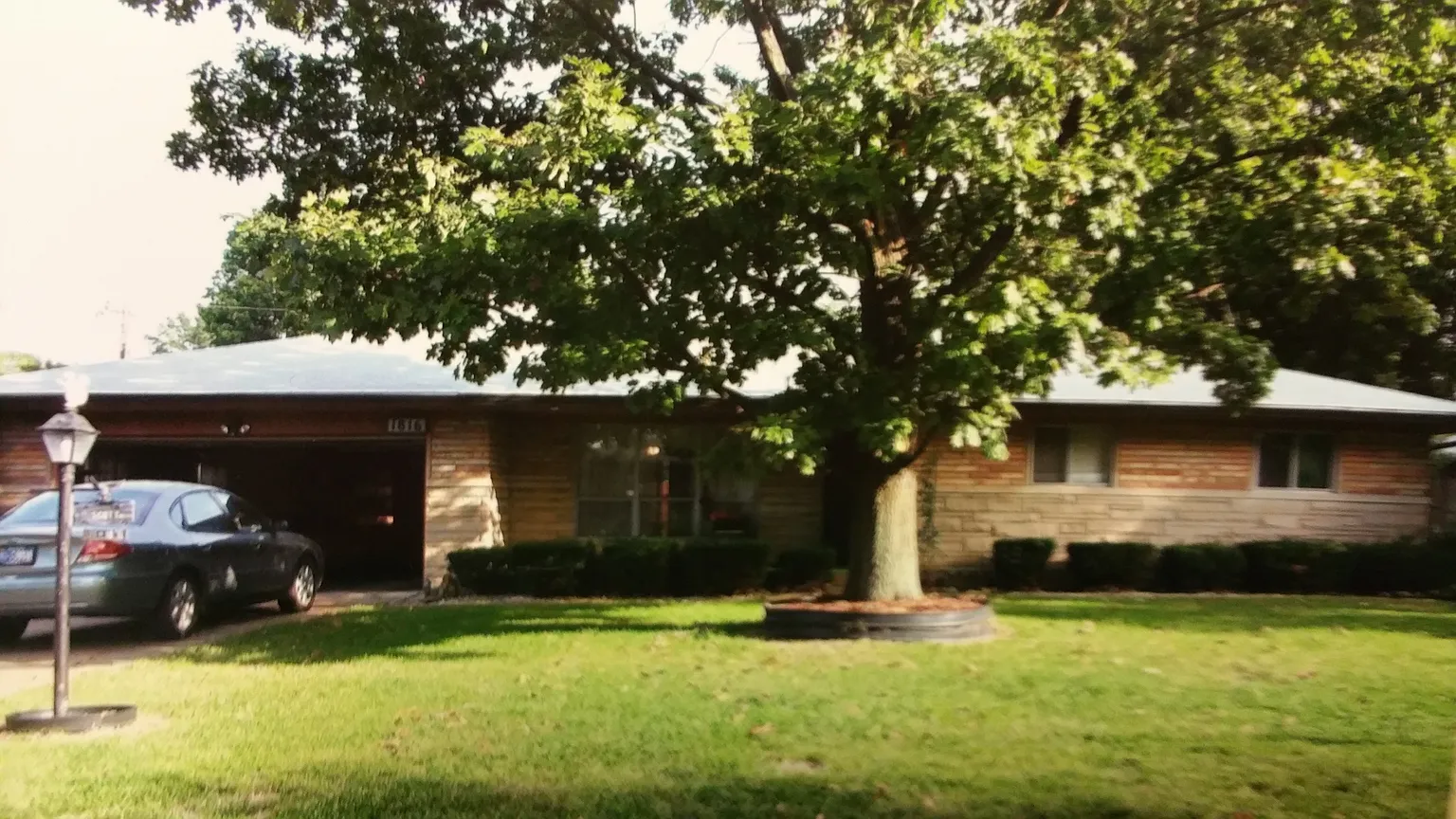 1816 Alwyne Dr photo 1