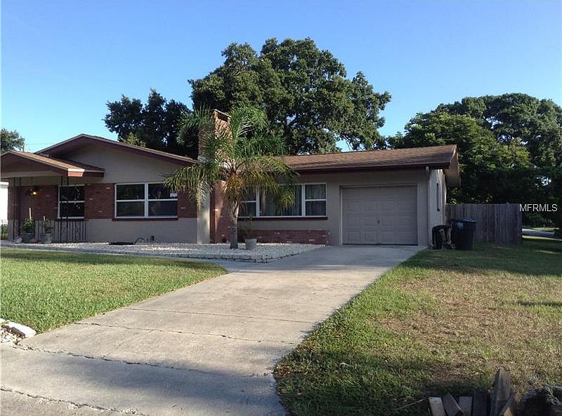 1st image of 990 Knollwood Dr