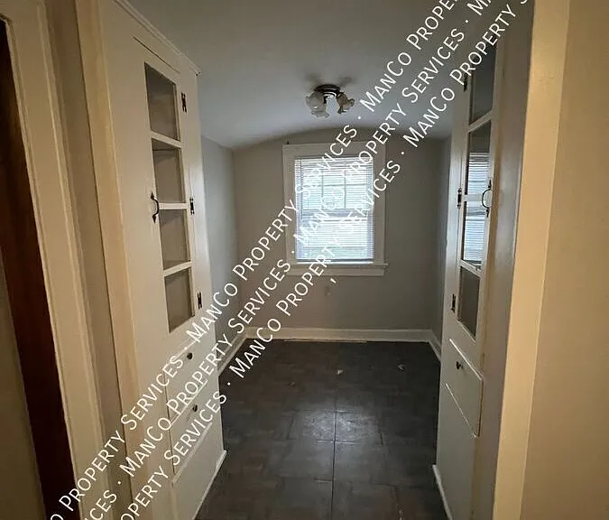 201 W Norman Ave — Photo 5