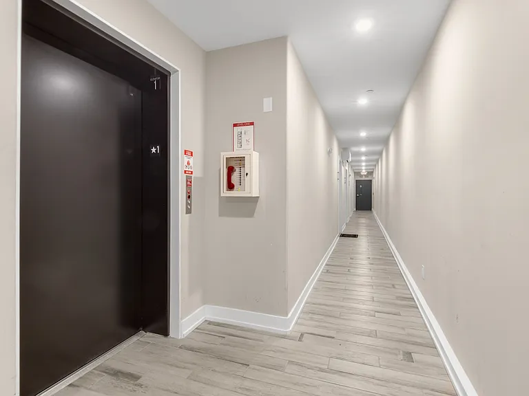 2209 N Broad St — Photo 17