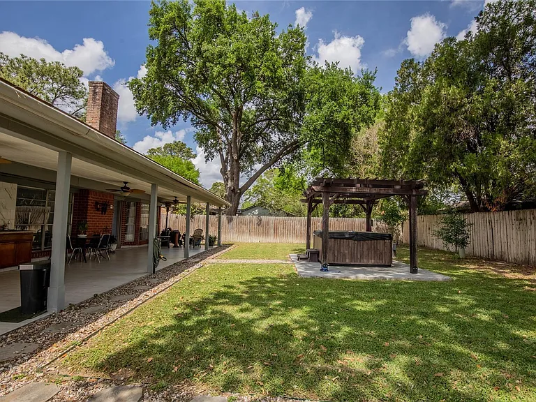 5611 Long Creek Ln — Photo 12