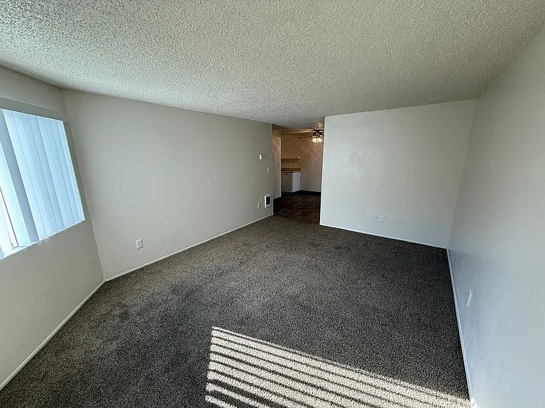 441 Senate St NW — Photo 3