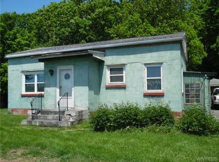 5720 Porter Rd, Niagara Falls, NY 14304