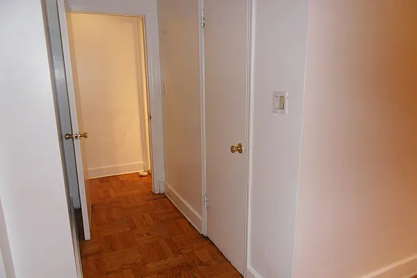 Rented by City Connections Realty | media 1