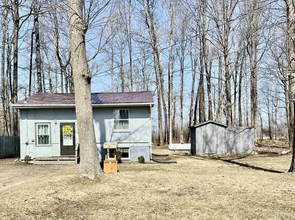 6240 Terry Dr, Six Lakes, MI 48886