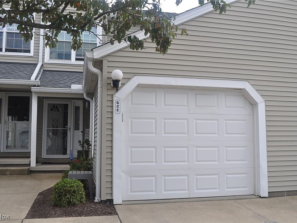 1st image of 62 Canter Ln