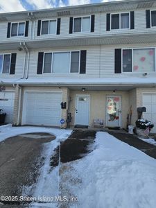 143 Carlyle Grn, Staten Island, NY, 10312