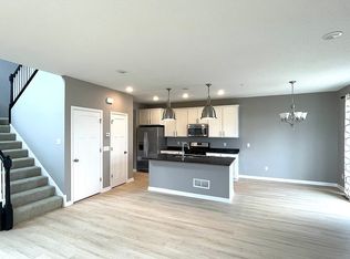 6998 Archer Trl, Inver Grove Heights, MN 55077