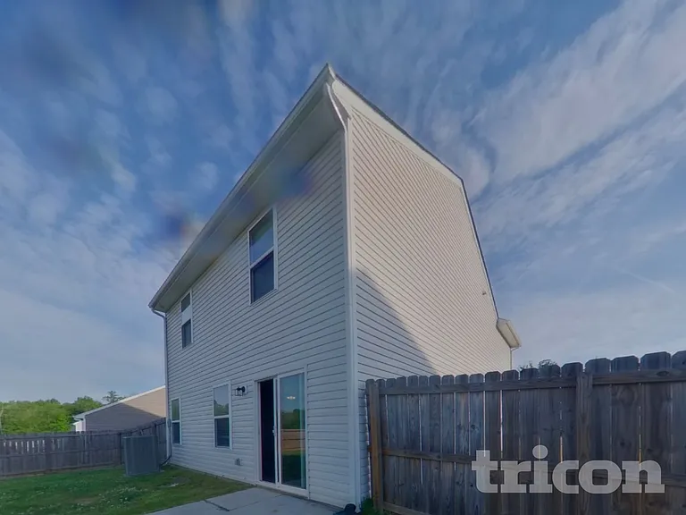 1225 Standing Oak Dr — Photo 15