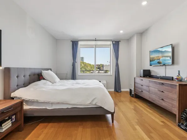 915 Hudson Park image 17 of 44