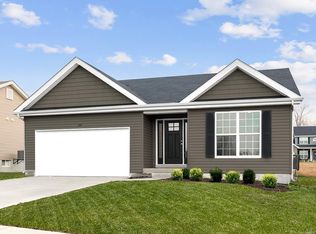 1052 Red Fox Dr, Eureka, MO 63025