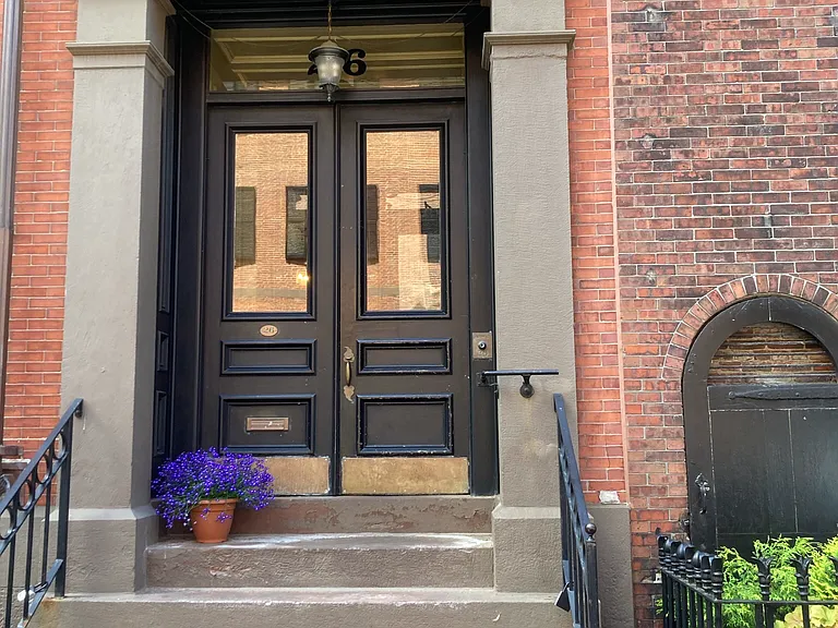 26 Mount Vernon St #15 — Photo 17