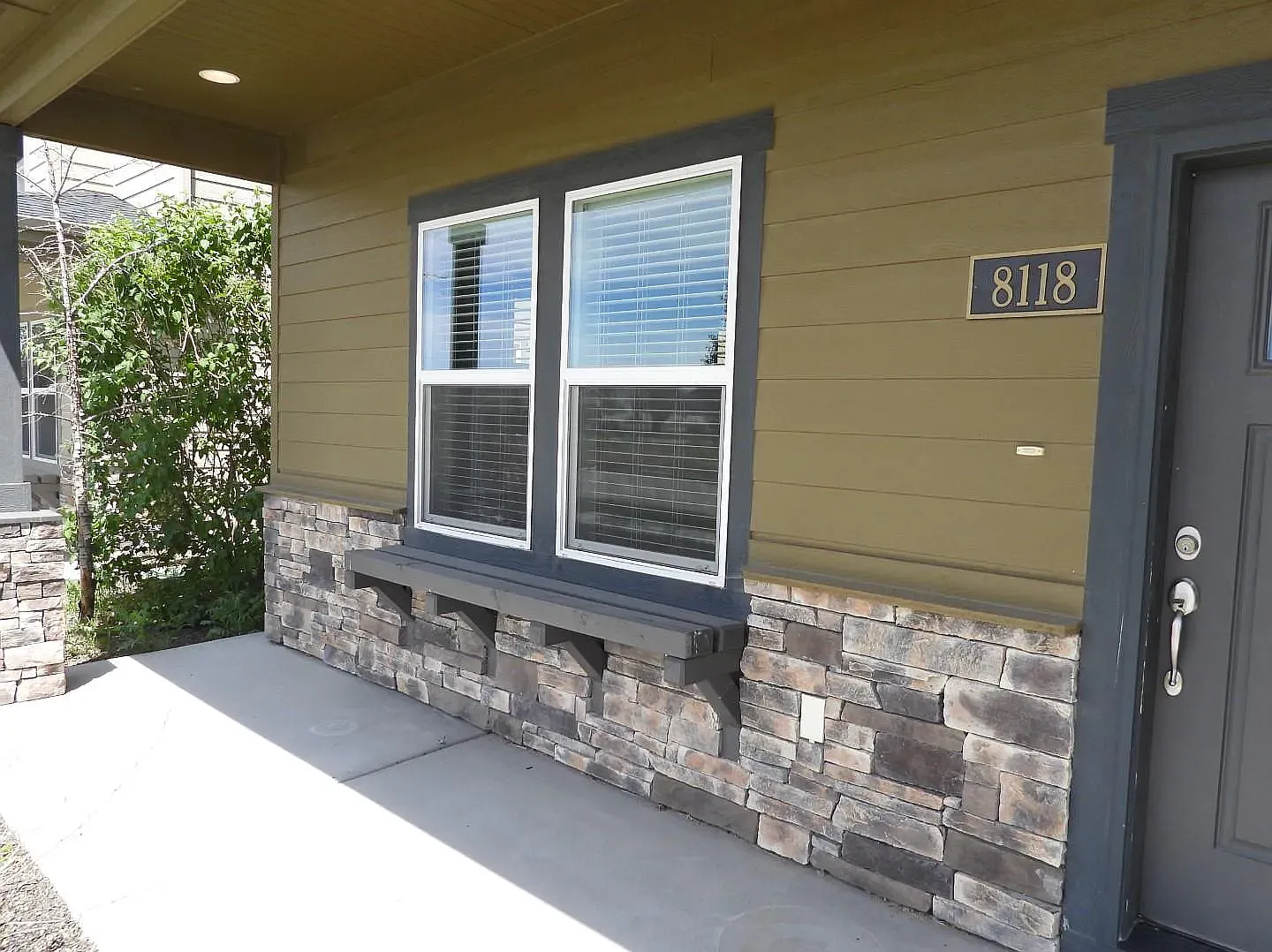 3 bed, 1787 sqft, $2,585 — Photo 2