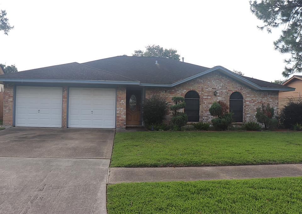 1st image of 2517 Henderson Ln