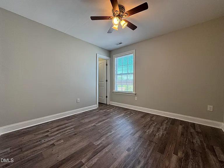 528 Walker Ranch Dr — Photo 29