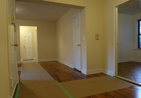 4th image of 18-08 21st Ave #1A