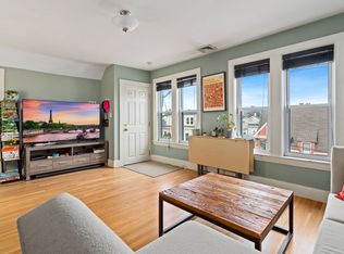 29 Ocean Ave APT 4, Salem, MA 01970