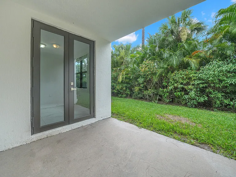 407 Bella Sol Way — Photo 32