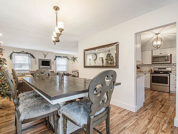 5th image of 26947 Aspenwood Dr