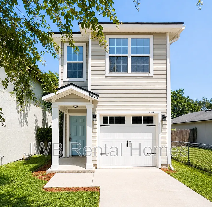 8813 Cocoa Ave