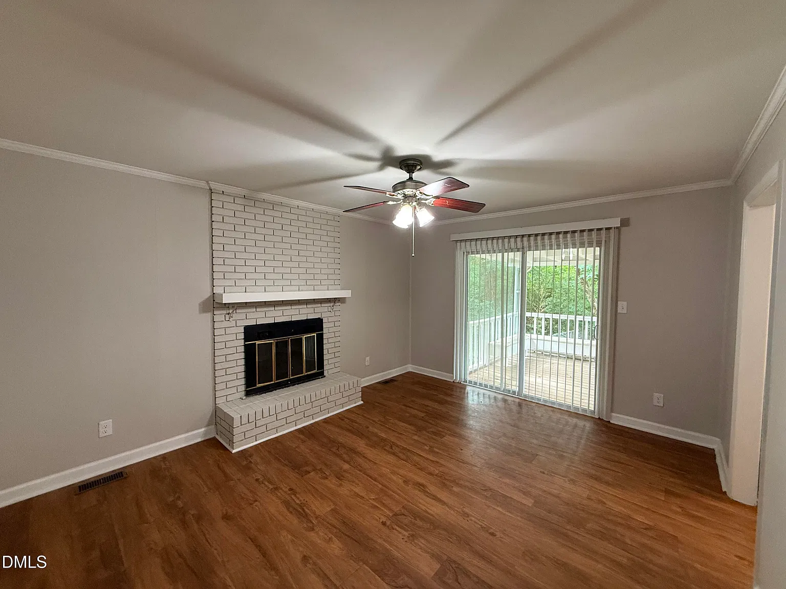 3 bed, 2.0 bath, $1,900 — Photo 2