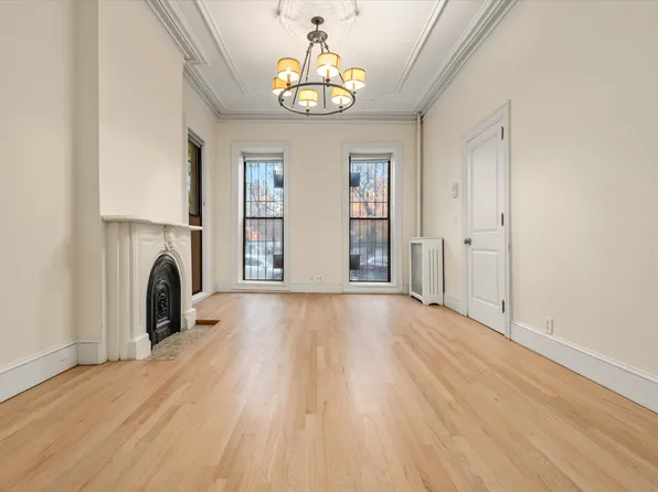 238 Lafayette Avenue image 2 of 21