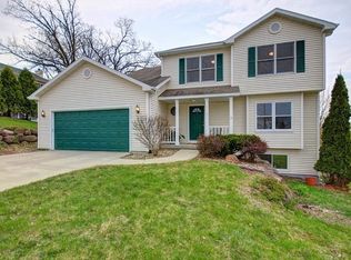 7141 Timberwood Dr, Madison, WI 53719