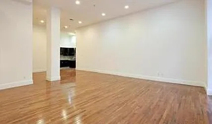 Rented by OneWorld Property Advisors