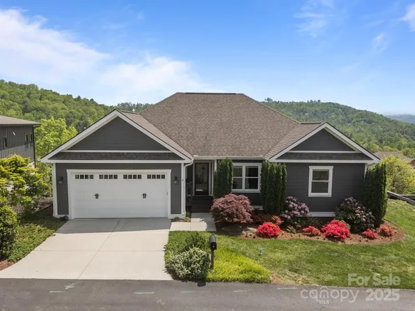 9 Endless View Dr, Weaverville, NC 28787