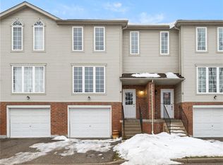 600 White Elm Blvd #8, Waterloo, ON N2V 2V2