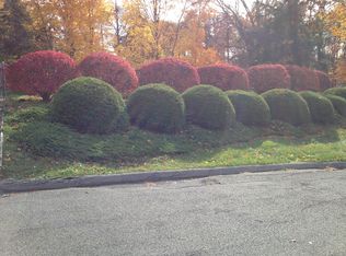 266 Mountain Rd, Wilbraham, MA 01095