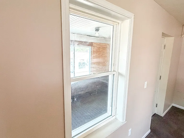 319 N Broadway St #A — Photo 8
