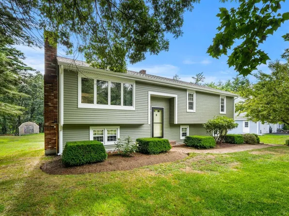 14 Woodside Drive, Londonderry, NH 03053