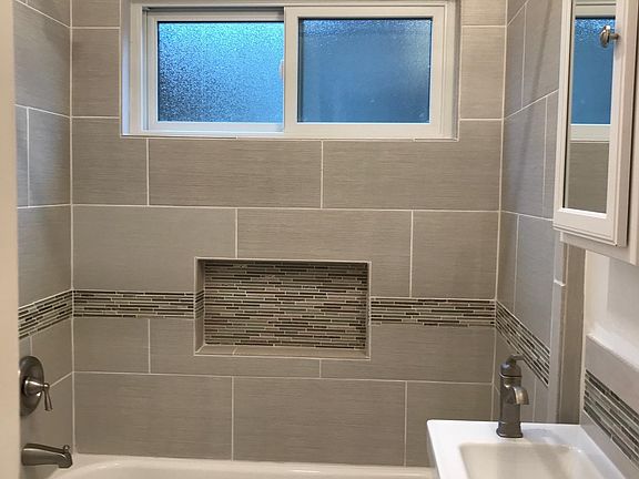 4th image of 1675 Thomas Ave