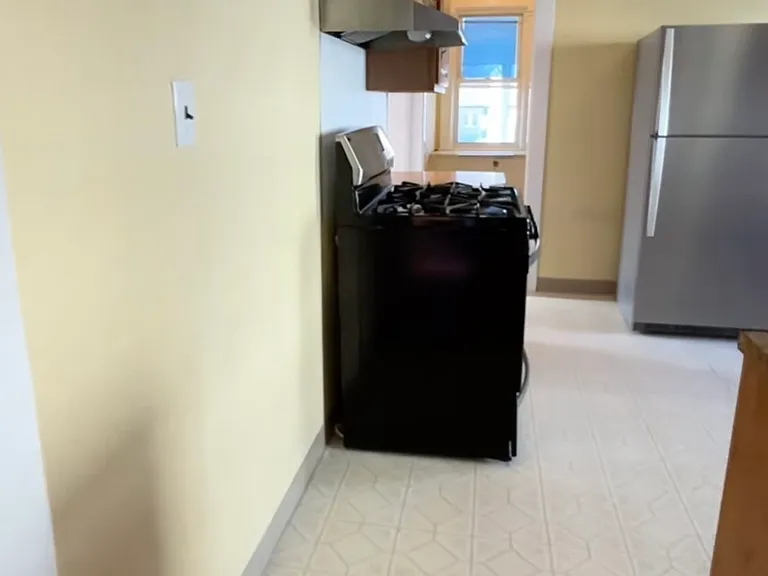 19 Oakland St #17 — Photo 19