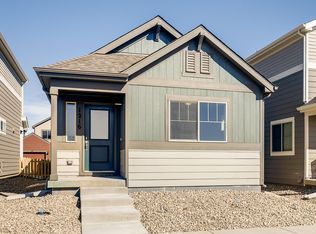 1216 Hummingbird Cir, Longmont, CO 80501