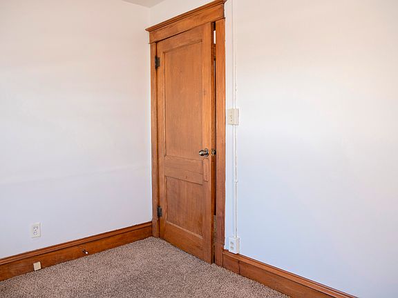 5th image of 607 5th Ave