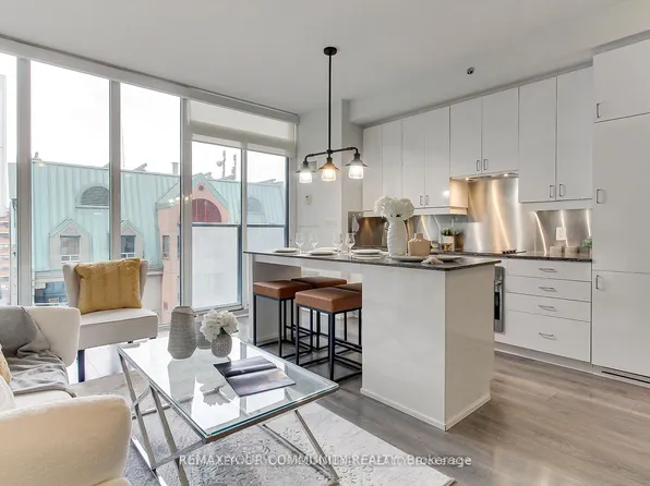 426 University Ave #1002, Toronto, ON M5G 1S9